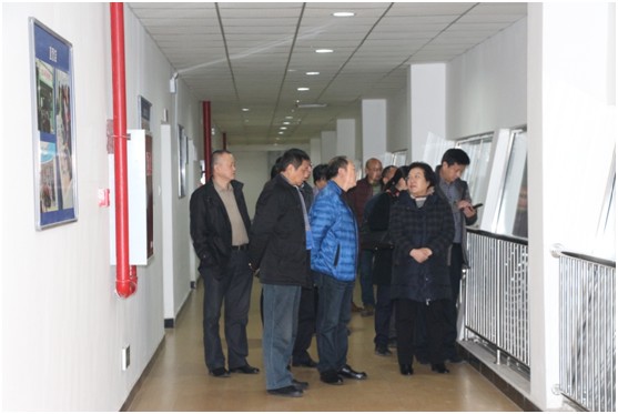 {DFDDB2A6-4499-45FE-8E4C-8C8788F292B6}2